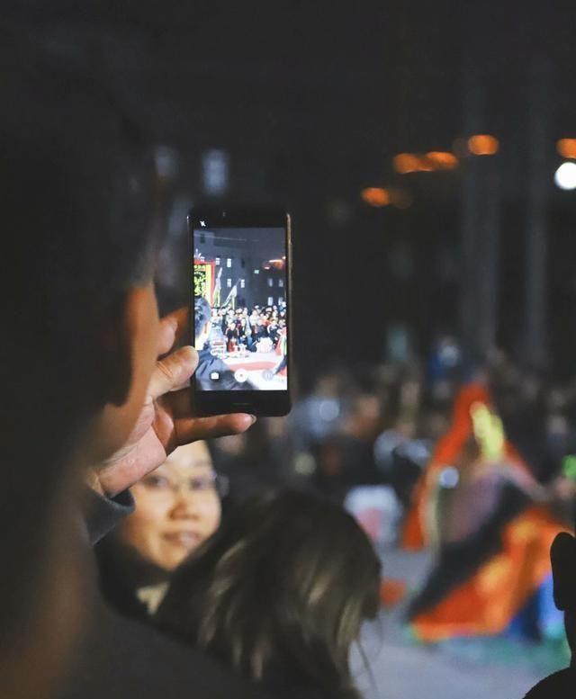 海丰新春很高兴听到“qiang咚 qiang咚”