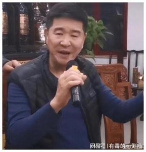 ​央视主持人张宏民遭遇女粉丝逼婚！女方甜蜜称他为“老公”，62岁至今未婚的原